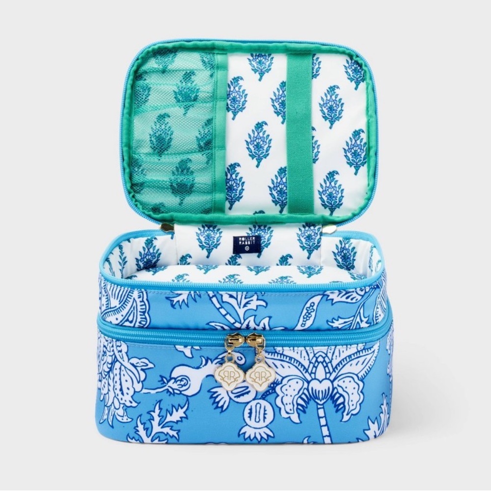 Roller Rabbit x Target Floral Vines Soft Sided Vanity Case - Picture 3 of 4